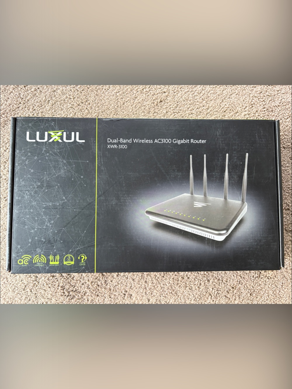 Luxul Dual-Band Wireless Router - Black with Lime Accents